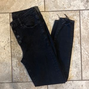 American Eagle skinny Distressed Dream Jean size 4